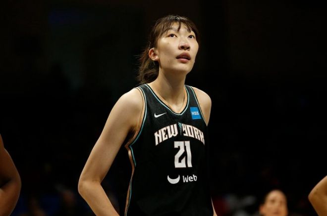 湖人休赛期阵容大换血，里夫斯却直言"非常兴奋"