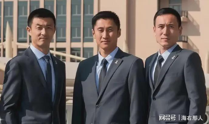 马雅舒庆祝结婚16周年,外国老公显老胖到200斤,儿女又高又好看