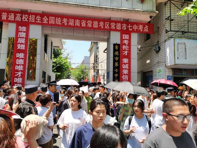 中国男篮公布最新集训名单 新增后卫偰李永炜、李悦洲