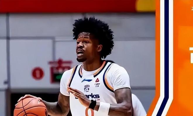 勇士队获得备受瞩目的1.12亿美元侧翼重大交易更新！
