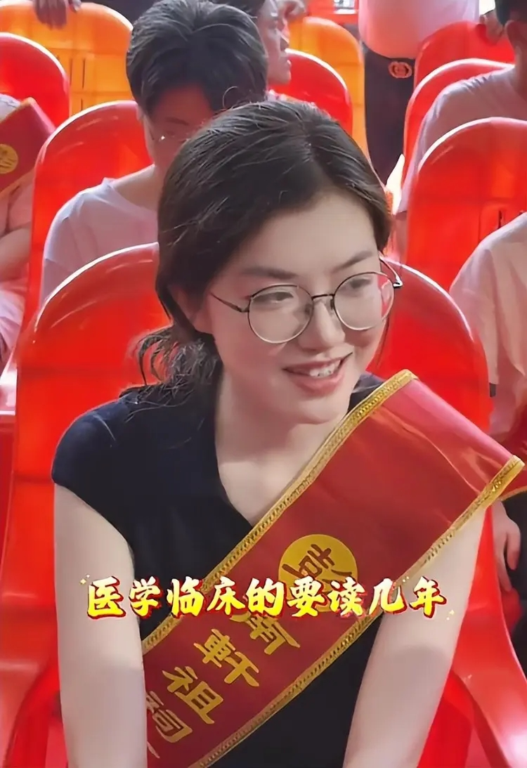 名记：巴黎已与迪奥曼德谈妥五年合同，将与莱比锡谈判