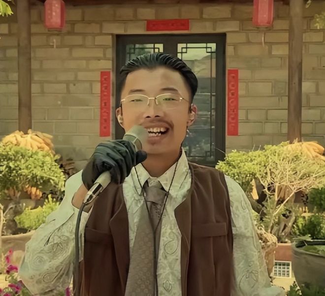恭喜！杜锋姐姐当选新疆篮协副会长，朱芳雨新决定，宏远旧将退役