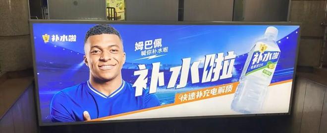 NBA时代双雄两种归宿：38岁库里一人一城，41岁詹姆斯四海逐梦