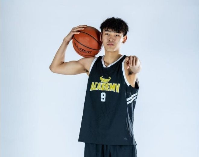 记者：马尤卢即将与巴黎续约，新合同将至2031年