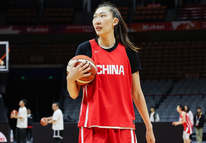 湖人休赛期阵容大换血，里夫斯却直言"非常兴奋"